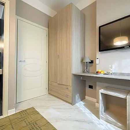 Bed & Breakfast Dream House 4*