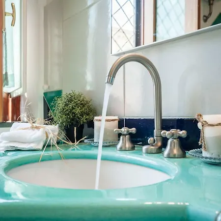 Bed & Breakfast Dream House 4*